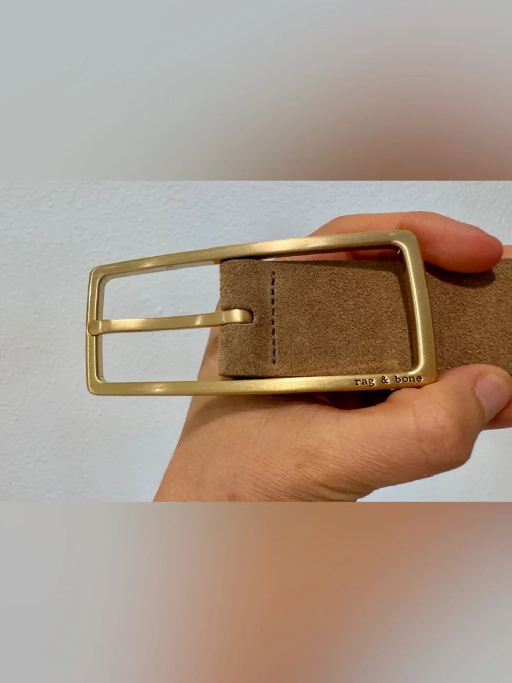 Women’s Rag & Bone Rebound Suede Belt Camel Gold Buckle XS Luxury Minimalist - Picture 3 of 7
